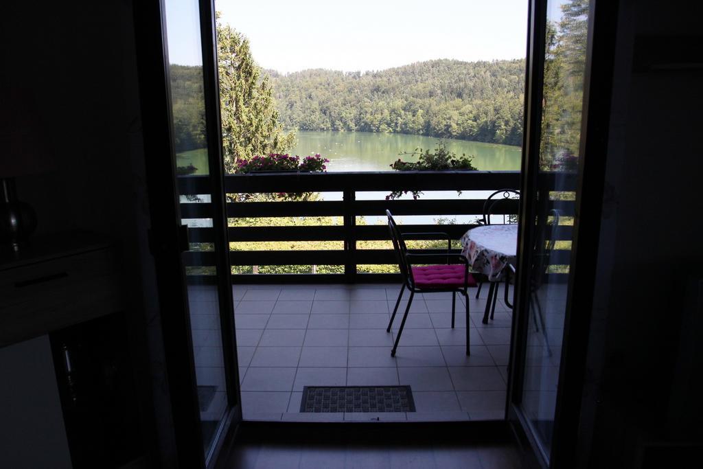 Lake House Apartment Medvode Exterior foto